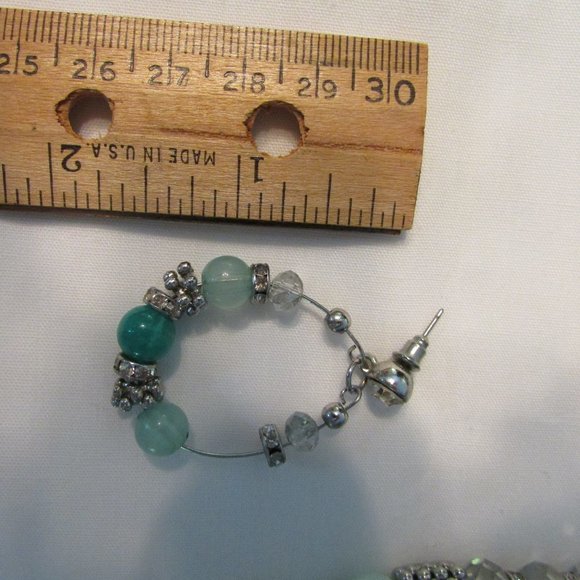 WHBM Green beaded necklace and Earings - Picture 4 of 6